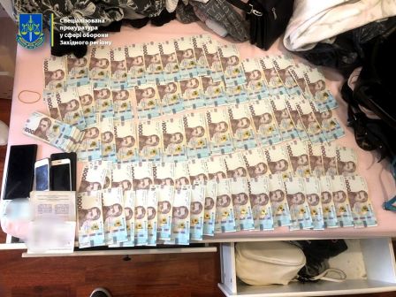 На Прикарпатті припинено діяльність злочинної групи, яка налагодила канал переплавлення військовозобов’язаних за кордон