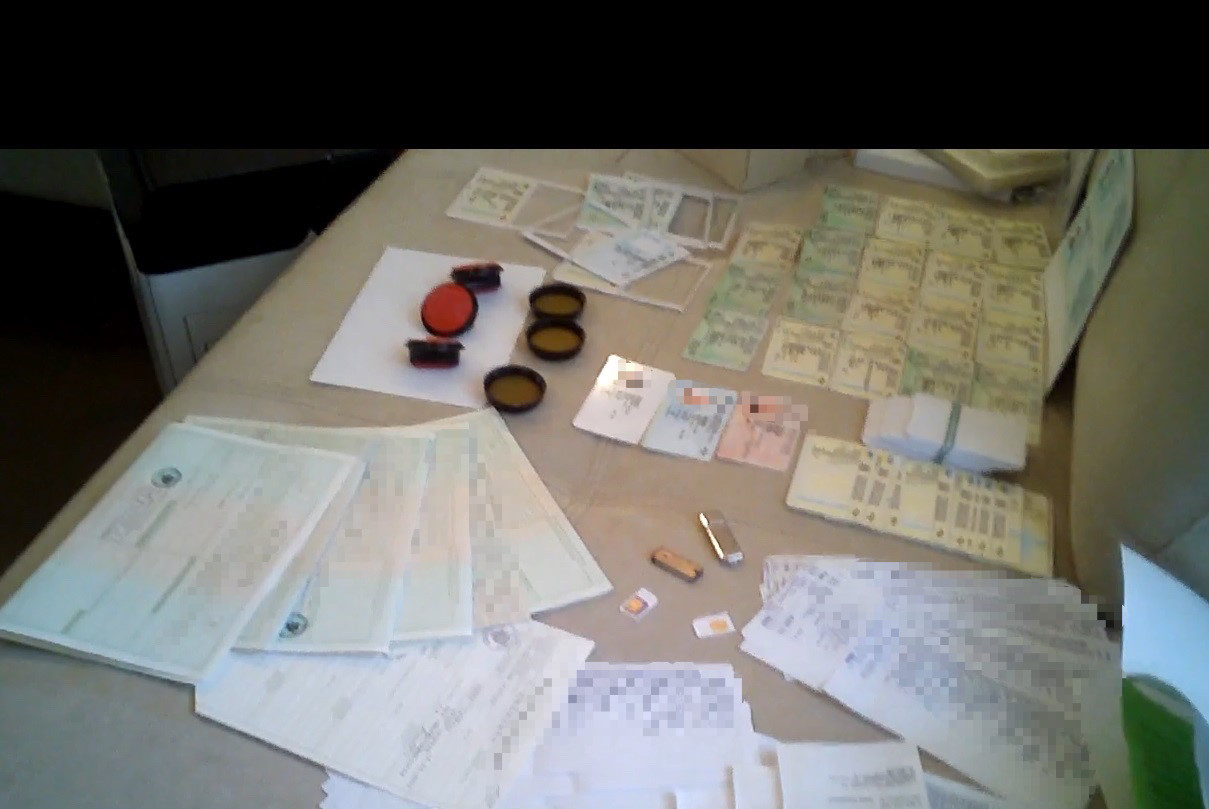 Підроблення посвідчень водія та висновків експертиз – судитимуть двох осіб