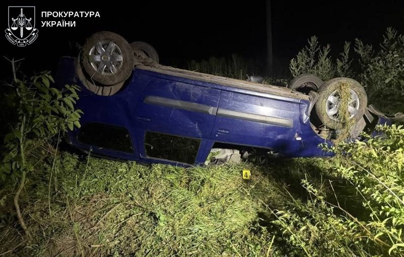 The death of a minor in an accident - Sumy region prosecutors reported a suspicion of a young man who allowed the girl to drive a car