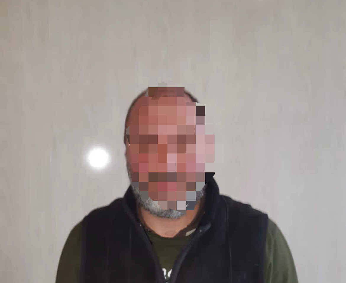 Супроводжували окупантів та здавали їм маршрути пересування – троє мешканців Київщини підозрюються у держзраді