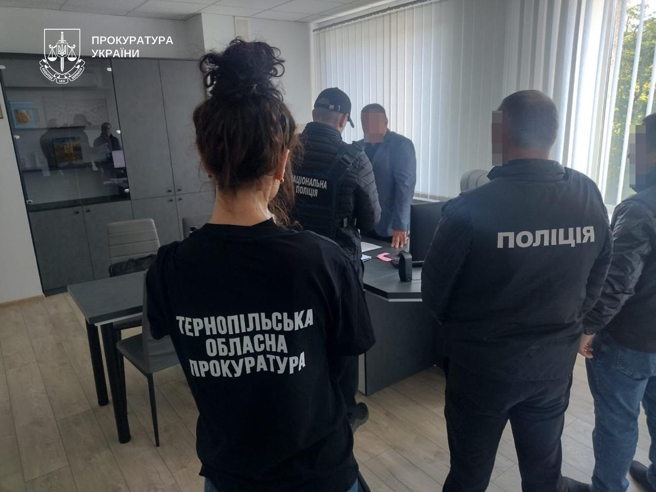 In Ternopil region, the former director and head of one of the hospitals is suspected of care and wasting more than UAH 1.6 million
