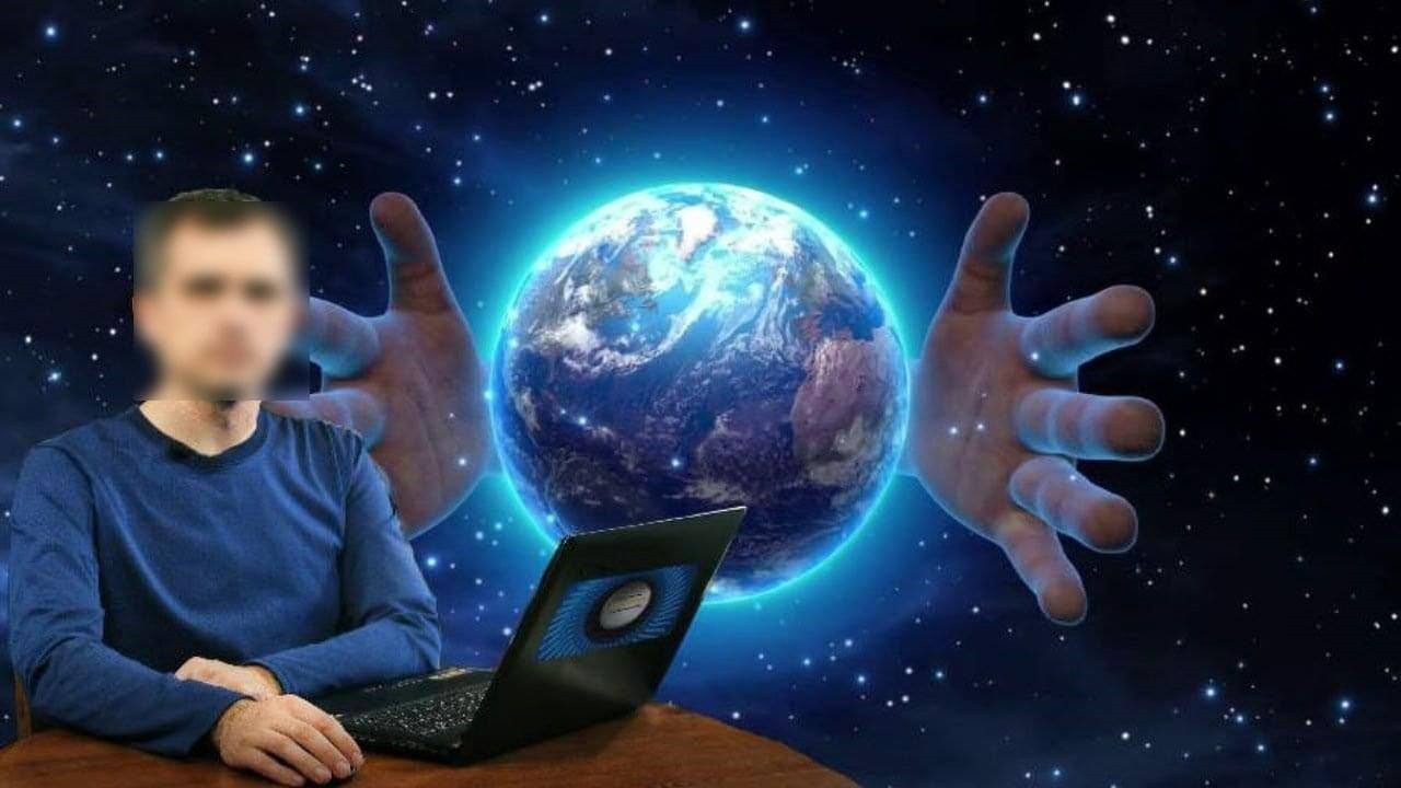 Російському блогеру-мільйоннику, який називає себе головним спікером війни, повідомлено про підозру