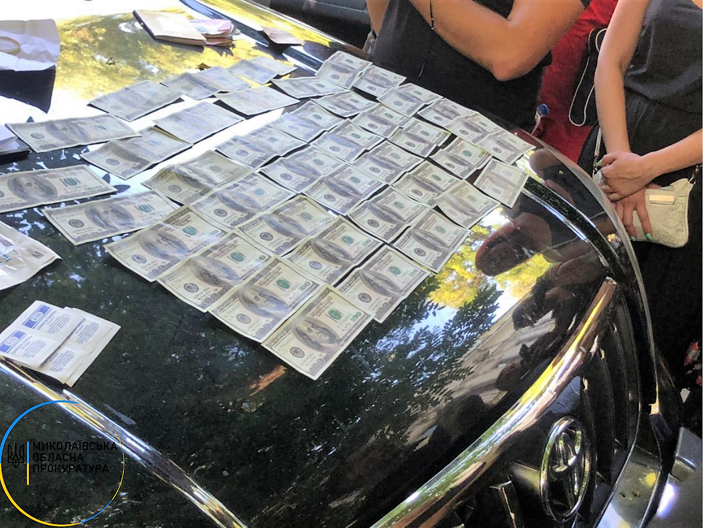 5000 доларів США за уникнення штрафних санкцій – затримано посадовця Держекоінспекції та засновника громадської організації (ФОТО)