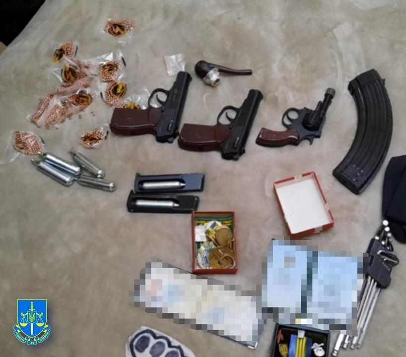 Вимагали неіснуючий борг – трьох закарпатців судитимуть за жорстокі знущання над людьми