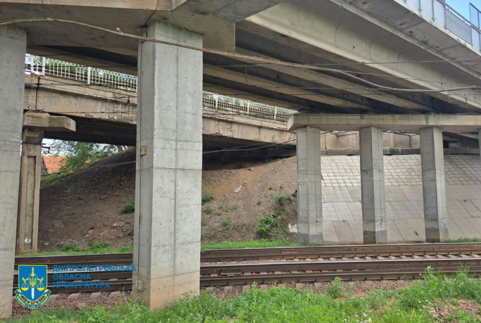 Розтрата 3,2 млн грн під час ремонту залізничного мосту – у Дніпрі прокурори передали до суду справу начальника структурного підрозділу «Укрзалізниці»