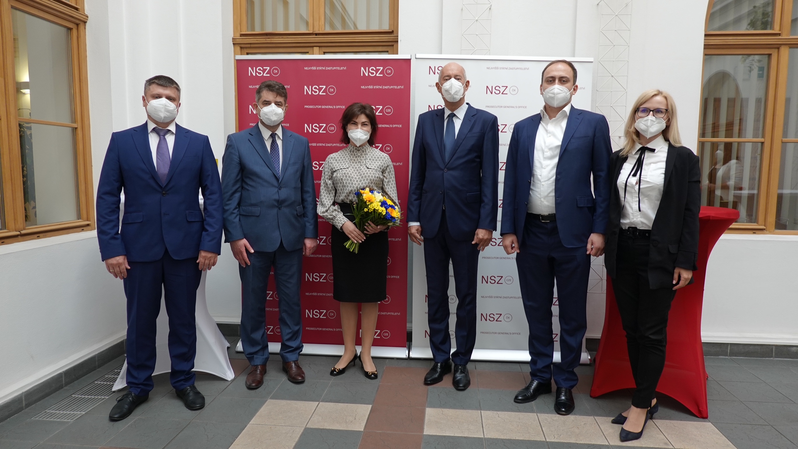 3.08.2021 Ірина Венедіктова обговорила із Генеральним прокурором Чехії розслідування справ щодо участі іноземних найманців у збройному конфлікті на Сході України