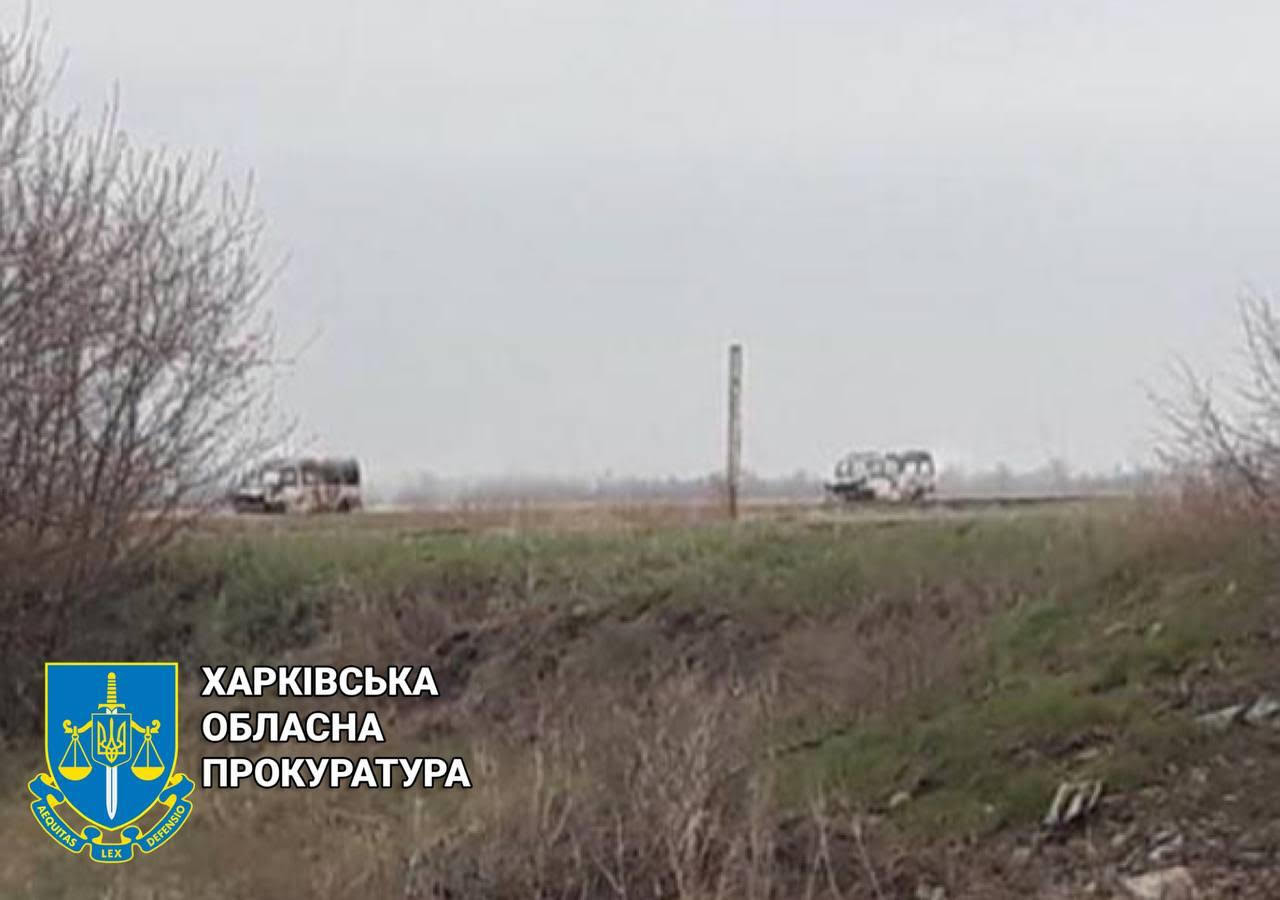 ​Загибель 7 людей внаслідок обстрілу евакуаційних автобусів на Харківщині - розпочато розслідування