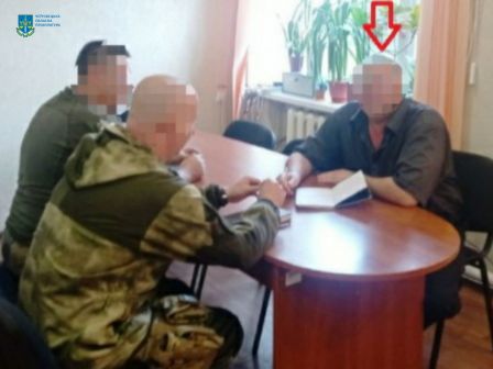 Псевдопосадовцям з Луганщини та Херсонщини повідомлено про підозру в колабораційній діяльності