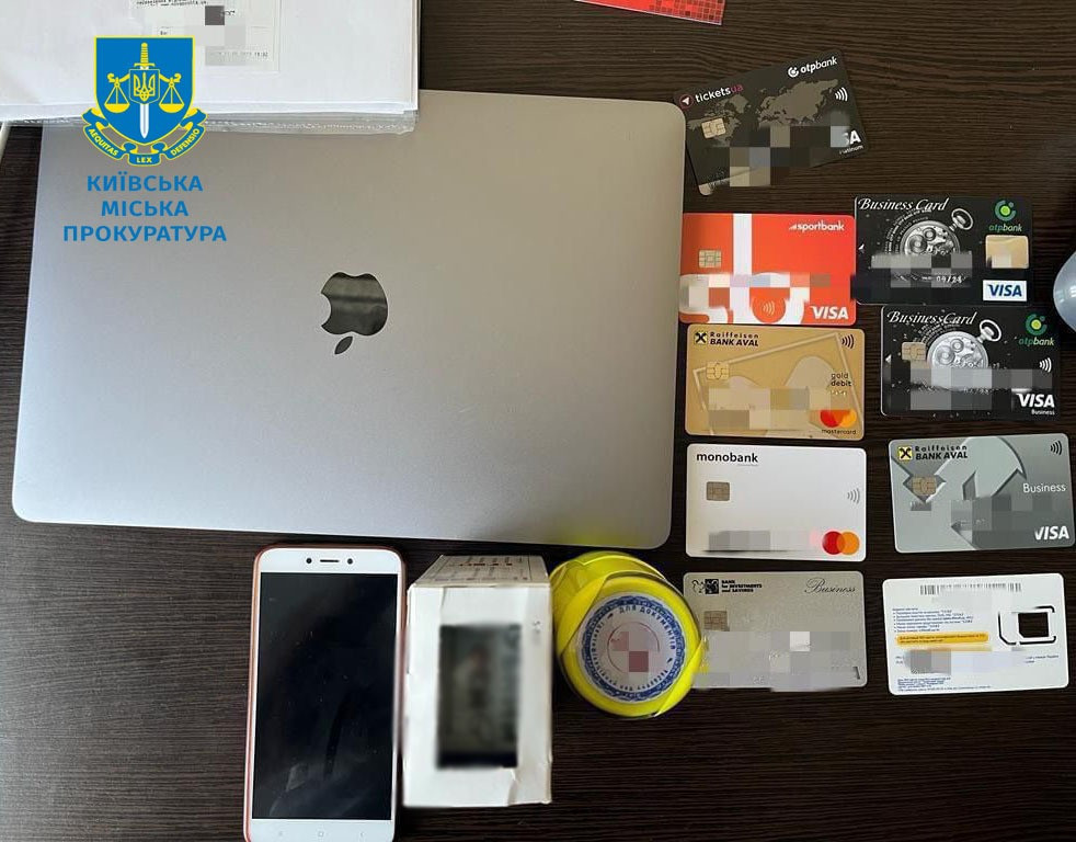 Ошукали сотні людей на майже 3 млн грн, пропонуючи роботу в Європі – судитимуть чотирьох учасників злочинної групи