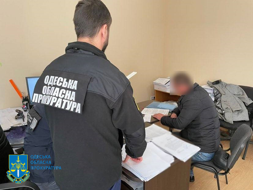 Незаконна порубка дерев на понад 1,2 млн грн – судитимуть лісничого на Одещині