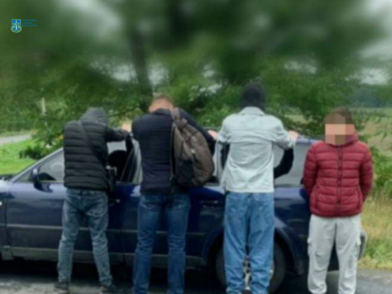 До 3 років позбавлення волі засуджено буковинця, який намагався незаконно переправити через держкордон трьох військовозобов’язаних