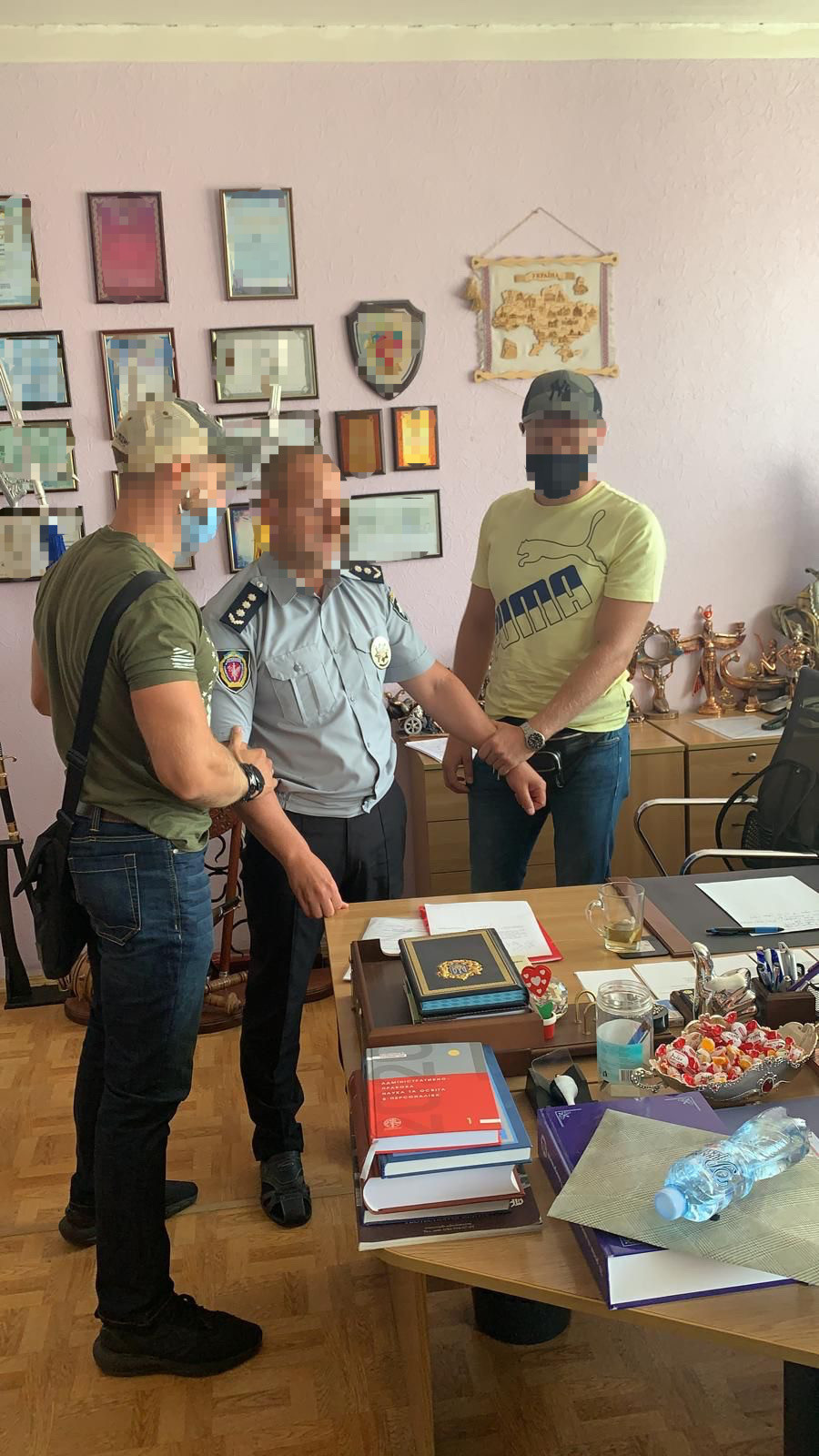 15 тис доларів США за вступ до аспірантури – викрито декана Харківського вишу (ФОТО)