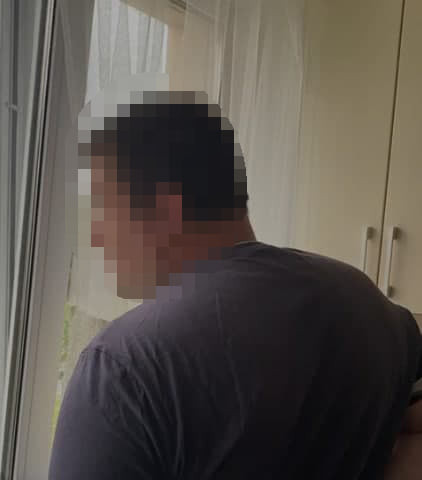 9 з половиною років за гратами проведе фотограф за примушування малолітньої дівчинки до створення порнографічних фото (ФОТО)