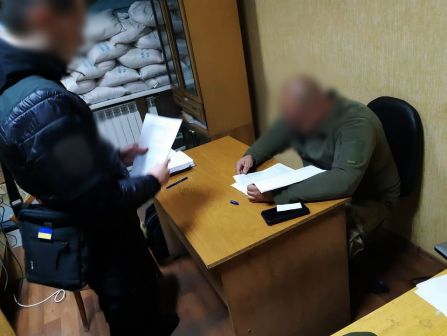 Підробляли документи про непридатність до військової служби - на Донеччині судитимуть начальника територіального центру комплектування та соцпідтримки і його спільників