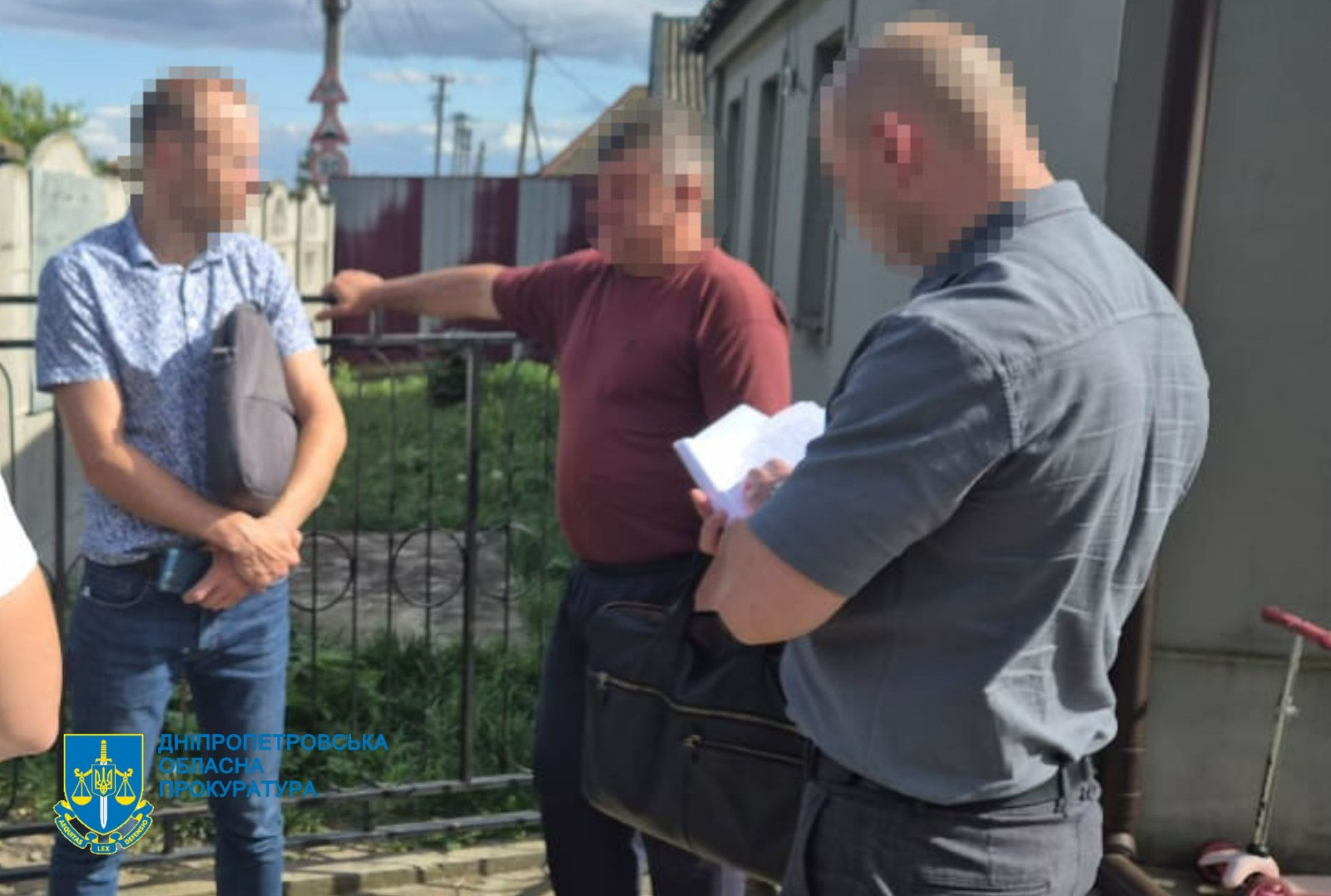 Понад 3 млн грн збитків на закупівлі укриттів для дітей – прокурори Дніпра повідомили про підозру екскерівнику громади