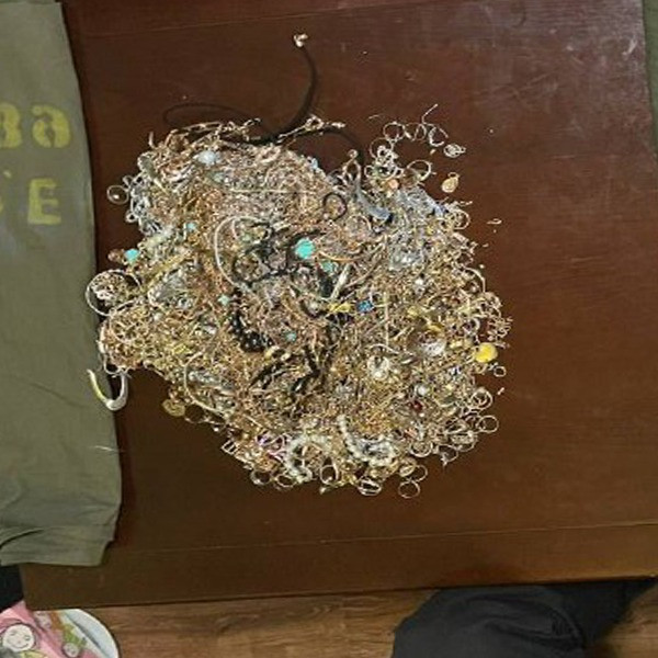 Викрали зі сховища дорогоцінні метали на 90 млн грн – викрито трьох осіб