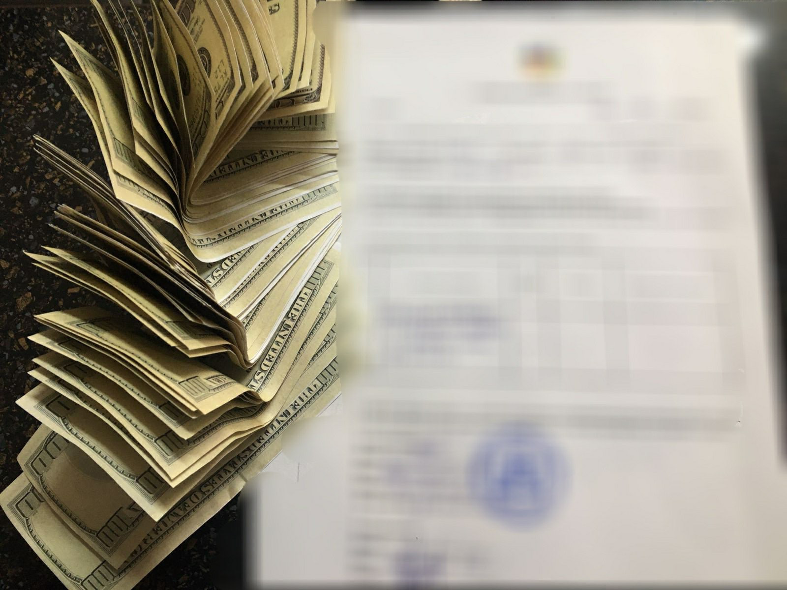 Продаж переданих для армії автомобілів – на Буковині викрито адвоката