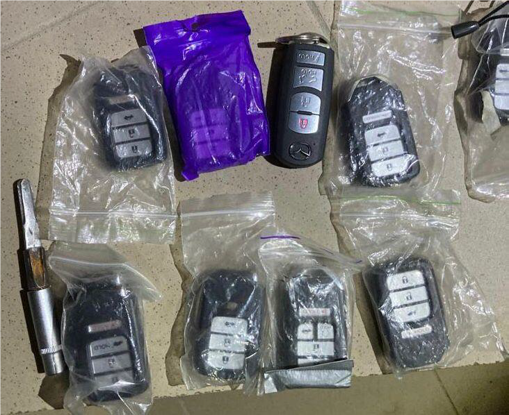 Викрадення автівок та вимагання коштів за їх повернення – п’ятьом учасникам групи повідомлено про підозру