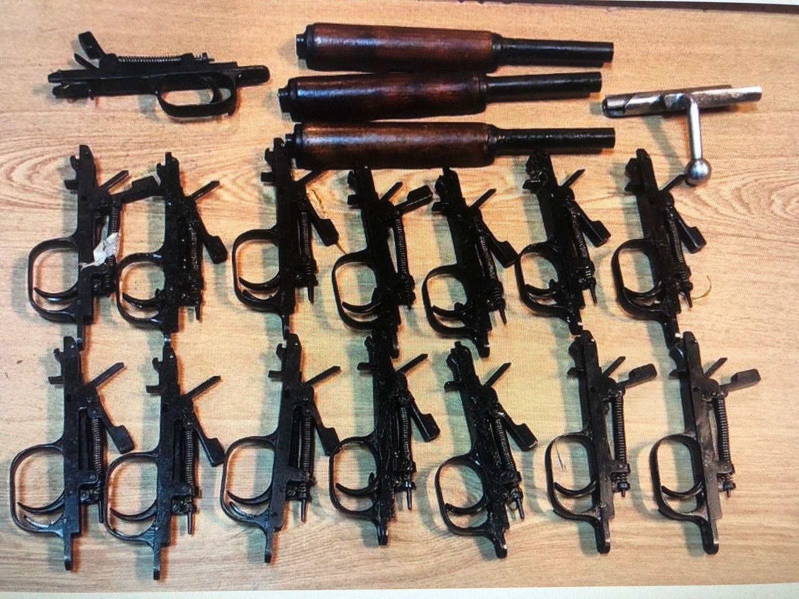 Контрабанда до РФ комплектуючих до стрілецької вогнепальної зброї - підозрюють харків’янку