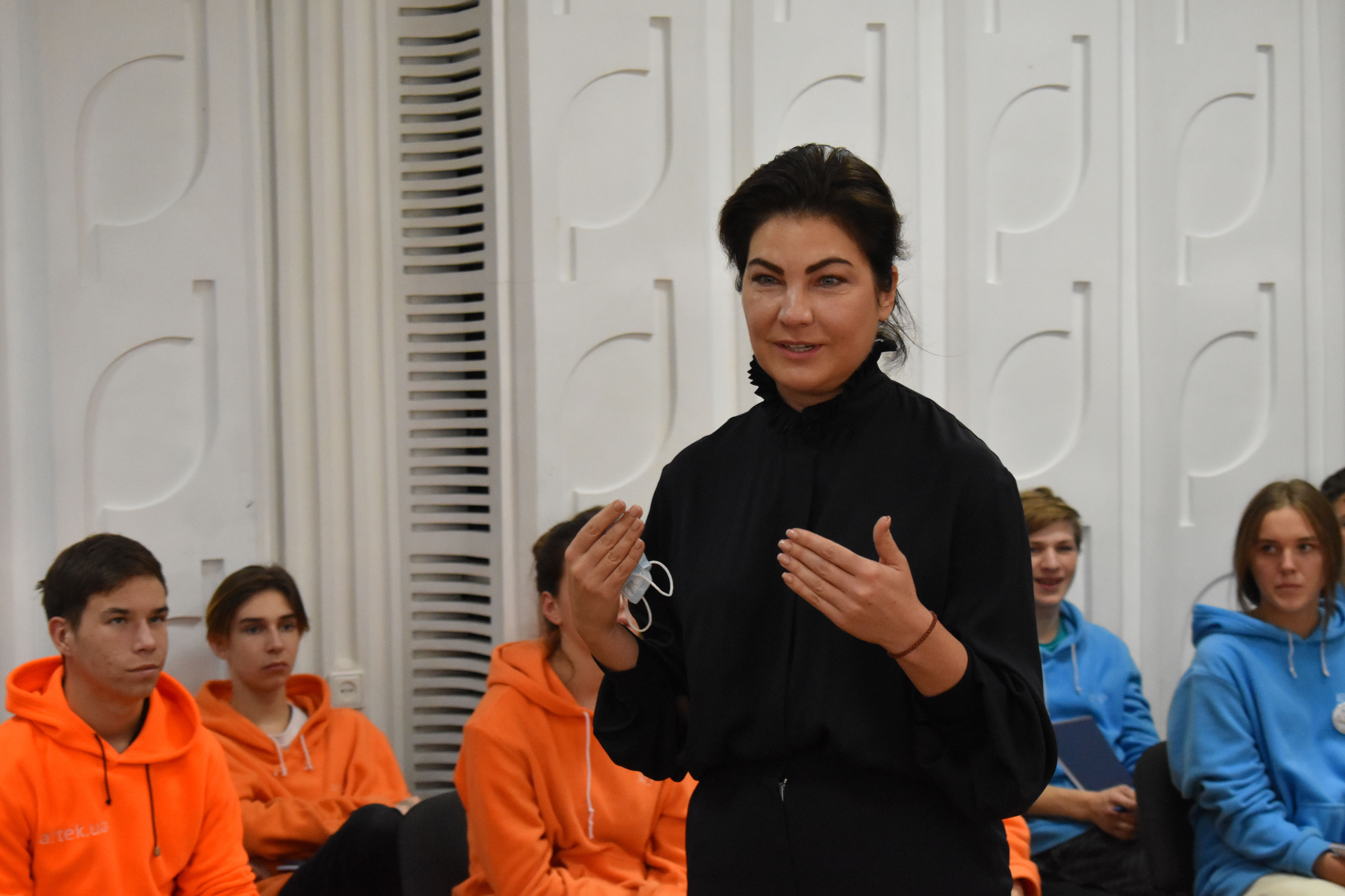 13.10.2021 Ірина Венедіктова провела просвітницький урок для дітей у «Артеку»