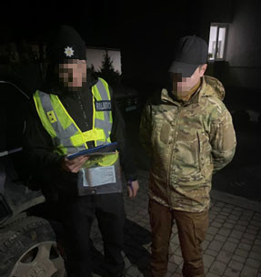 Викрито шахрая, який заволодів позашляховиком та коштами на потреби ЗСУ