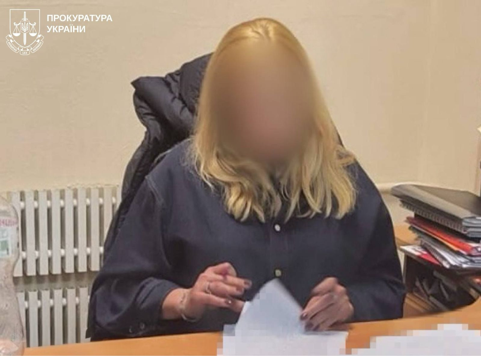 Прокурори Харківщини передали до суду справу щодо посадовців податкової та бухгалтерки підприємства, викритих на хабарництві