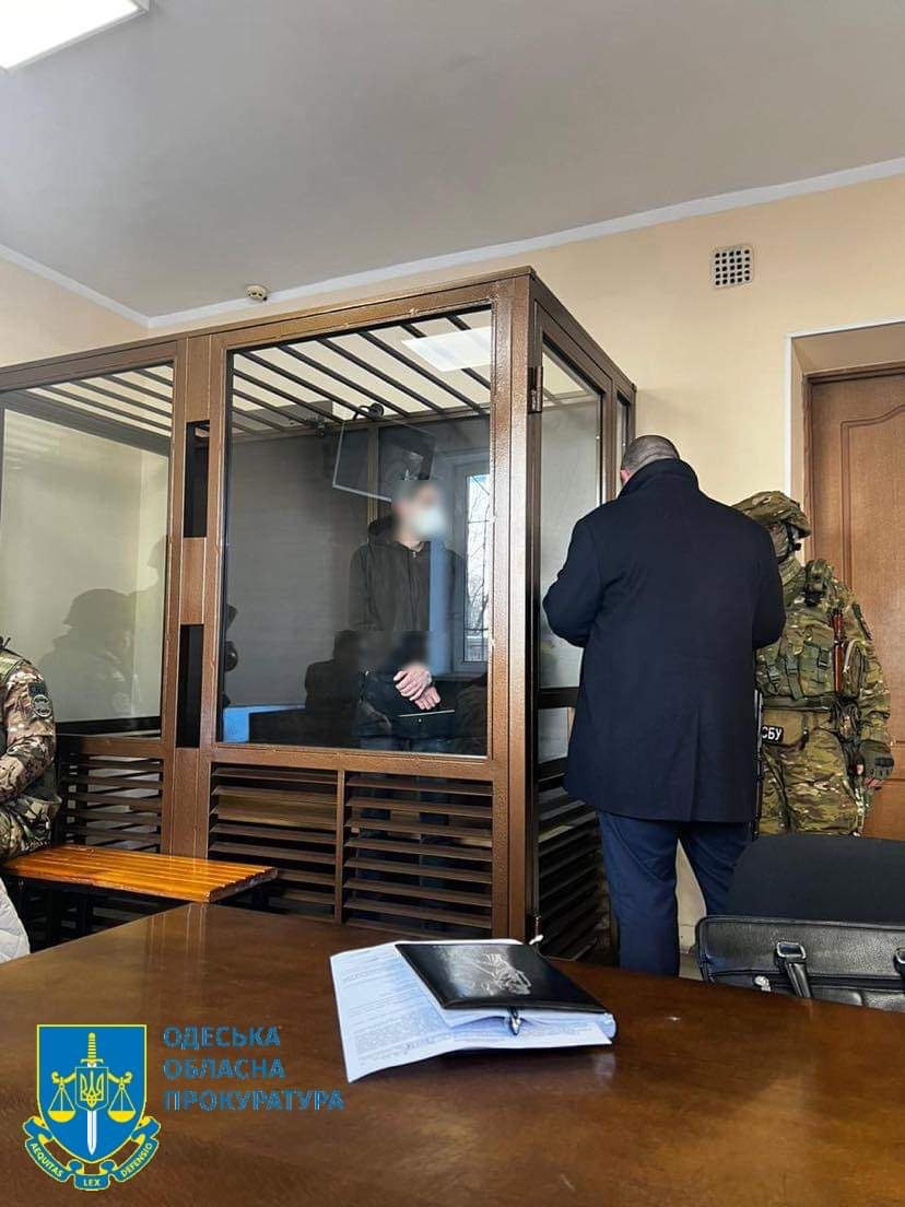 За держзраду до 15 років за ґратами засуджено мешканця Одеси, який за 70 тис грн здавав ворогу місця дислокації систем ППО