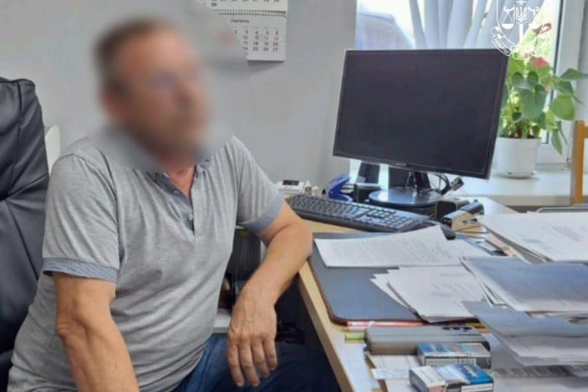 Повідомлено про підозру депутату, який сприяв приватизації земель лісового фонду на Буковині. Державі завдано збитків на 1,8 млн грн