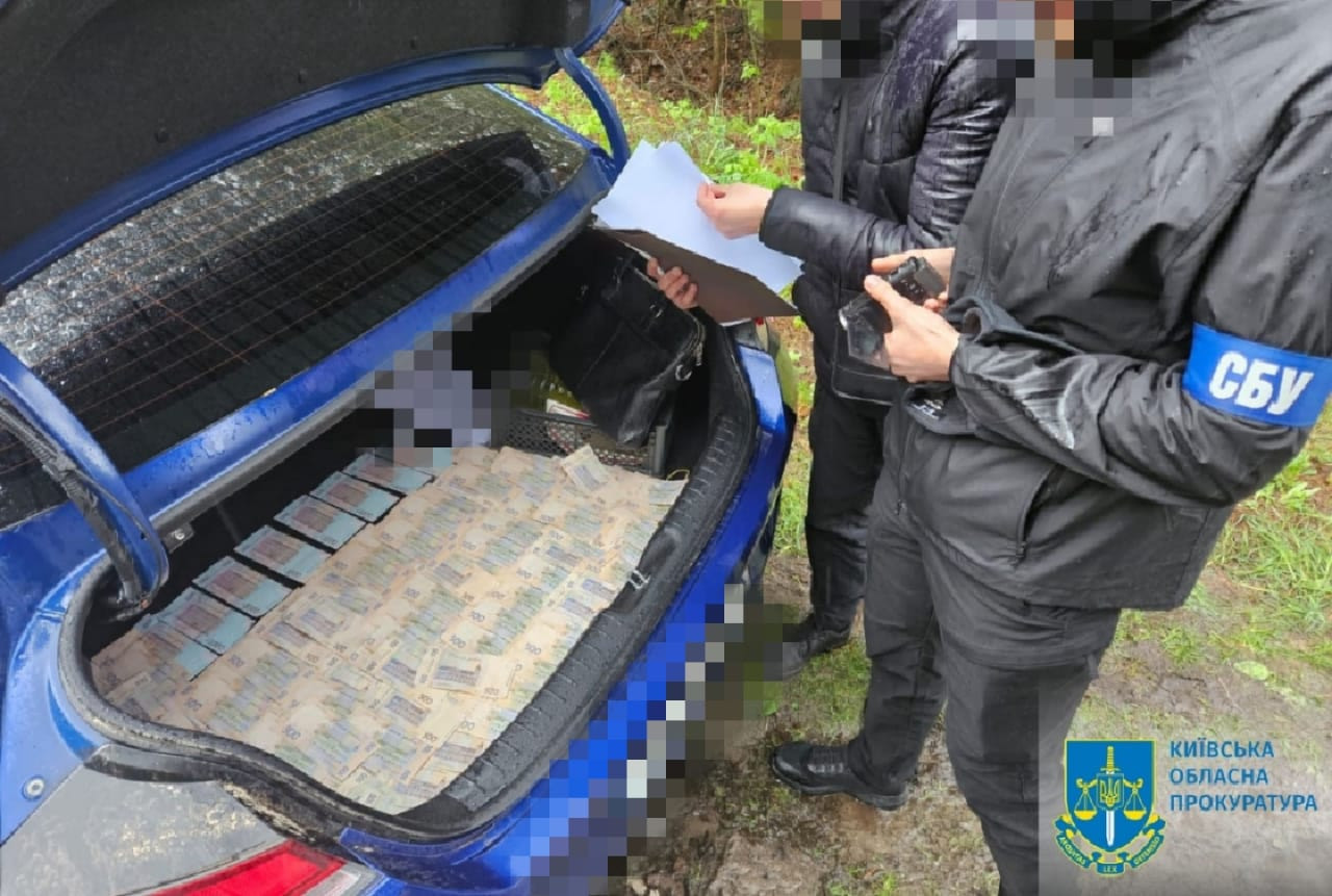 Продавав високоякісну деревину за заниженими цінами – на хабарі викрито посадовця одного з лісництв Київщини