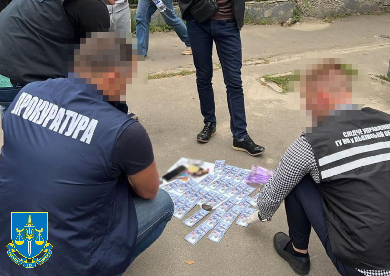 6 тис доларів США за незаконне переправлення чоловіків за кордон – на Львівщині викрито схему