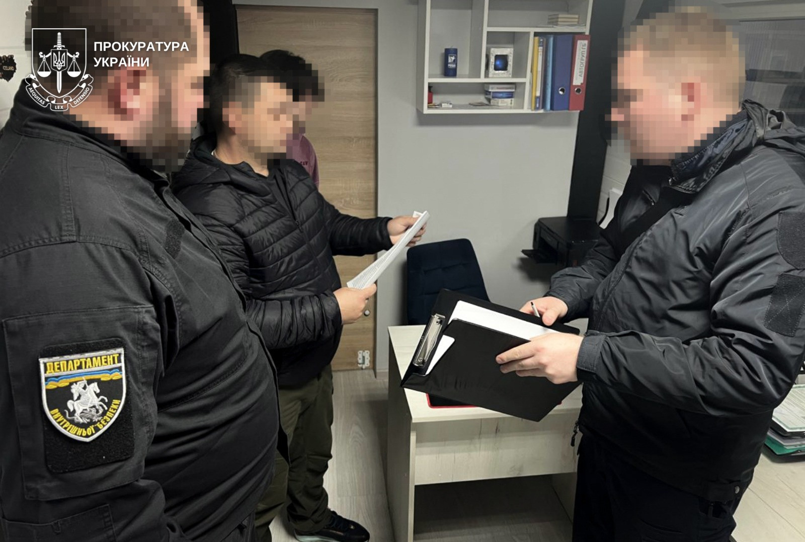 In Transcarpathia, a scheme of illegal re-registration of cars through the Ministry of Internal Affairs register was exposed