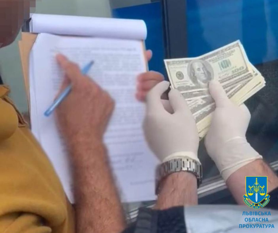 4 200 доларів США за незаконний перетин кордону військовозобов’язаним як волонтера – львів’янину повідомлено про підозру