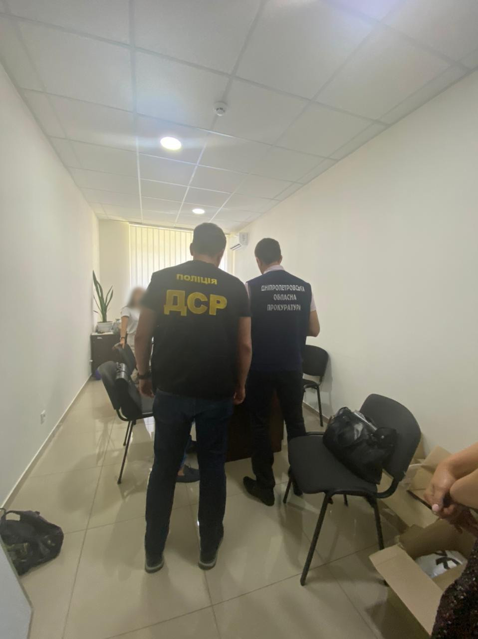 Зловживання під час митного оформлення нафтопродуктів на 6,5 млн грн – підозрюють ще одного інспектора Київської митниці (ФОТО)