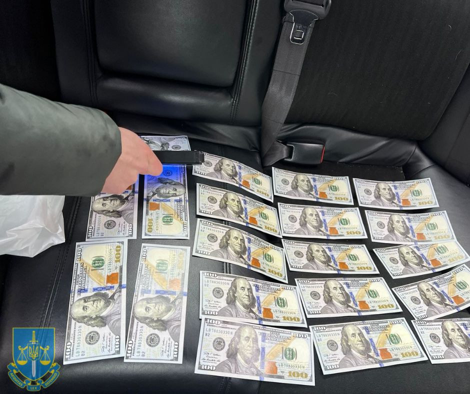 Незаконне переправлення військовозобов’язаних під виглядом водіїв-перевізників гумдопомоги - викрито громадянина