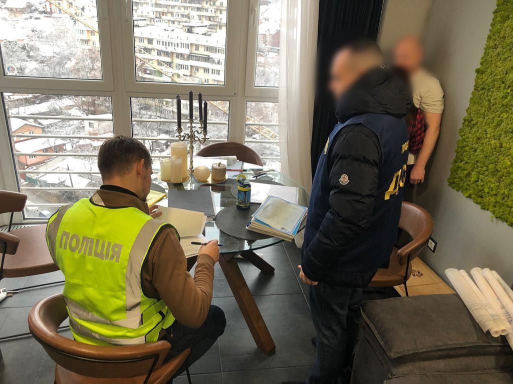 Судитимуть учасників організованої групи, які намагалися заволодіти трьома земельними ділянками у столиці вартістю понад 8,5 млн грн
