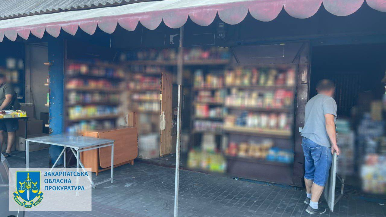 Продавали фальсифіковану каву під брендом відомого італійського виробника – на Закарпатті підозрюють трьох осіб