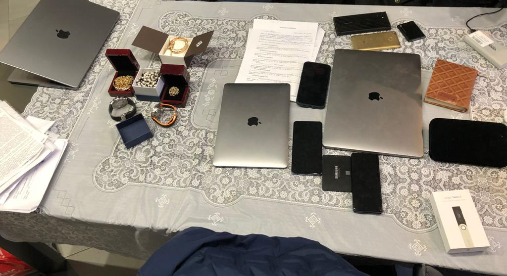 Правоохоронці викрили учасників транснаціональної шахрайської схеми