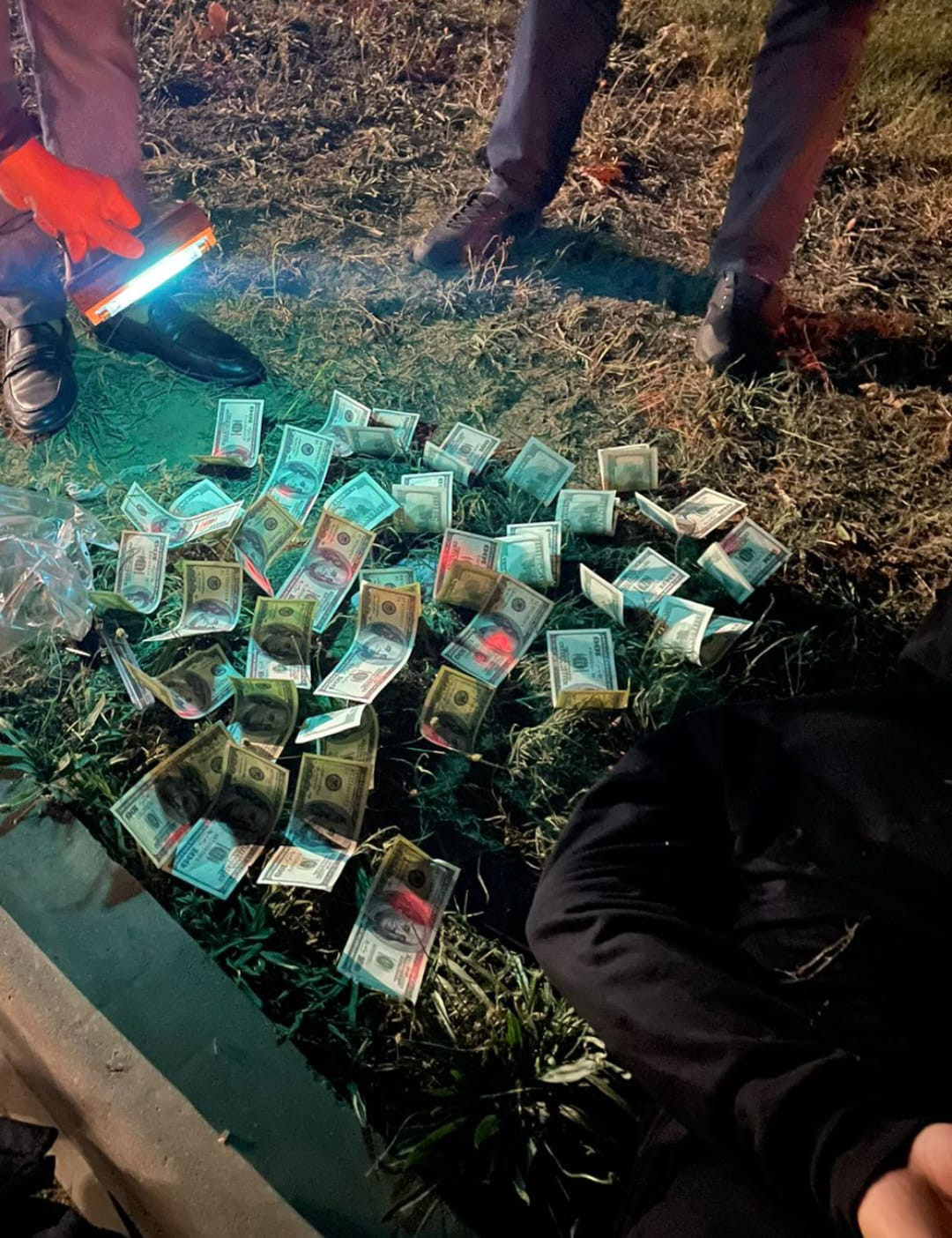 3500 доларів США за незаконний перетин кордону – на Одещині затримано двох громадян