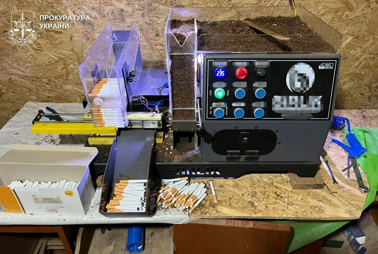 In Vinnitsa, the organizer and five participants of the group who made and sold tobacco and alcoholic beverages will be judged