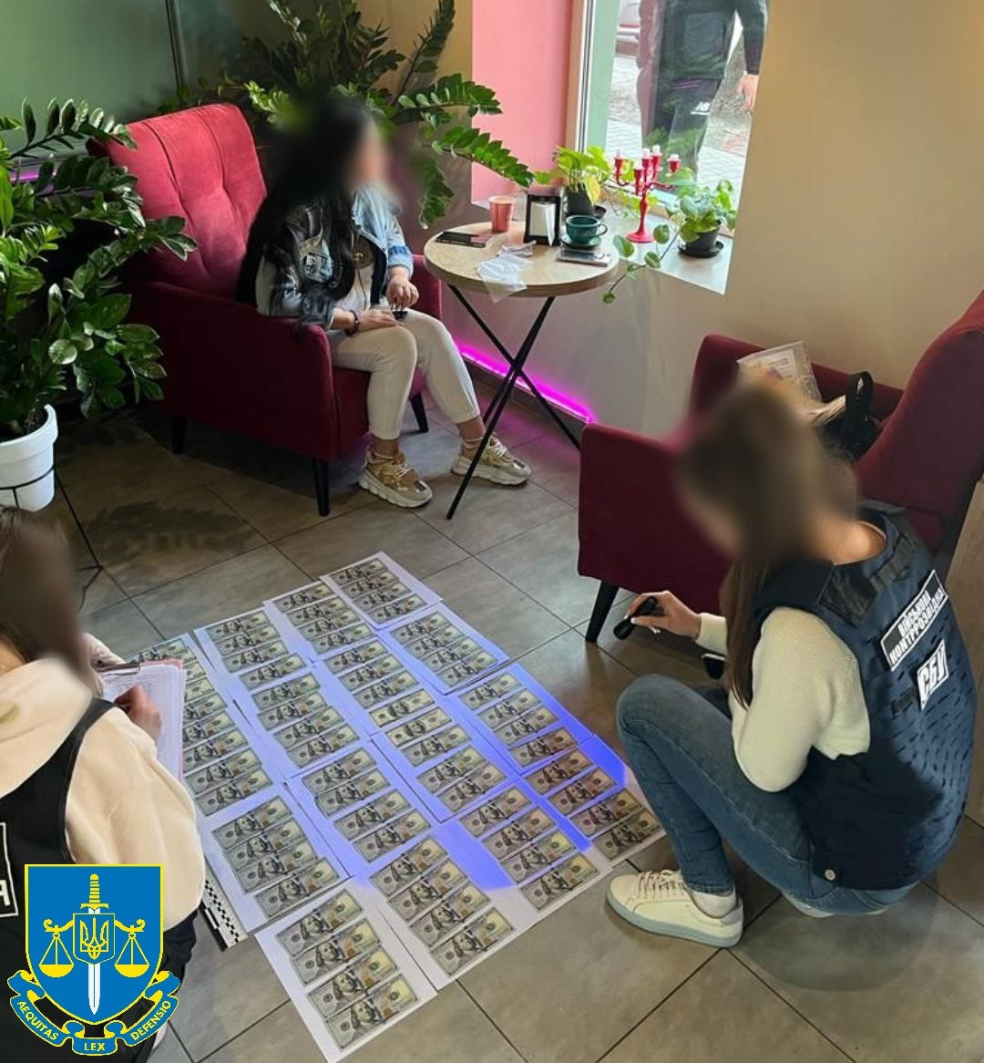 На Одещині затримано громадянку, яка за 6500 доларів США організувала незаконний перетин кордону