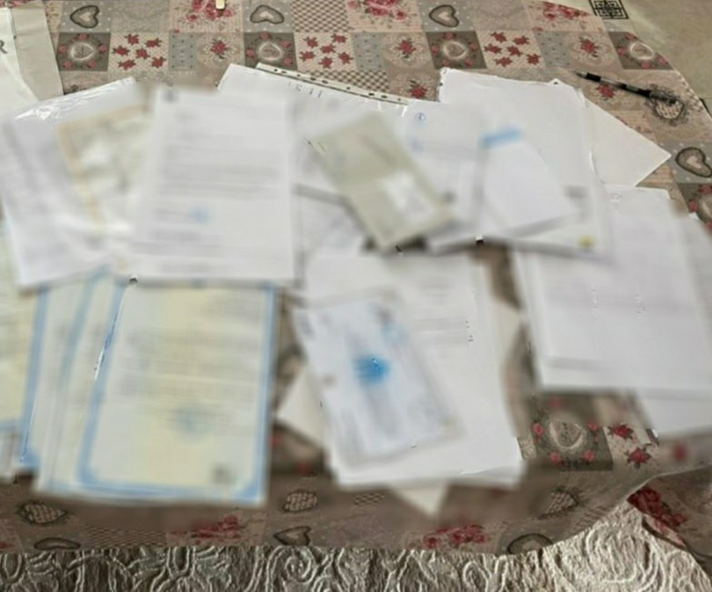 Торгівля підробленими документами – на Буковині викрито двох осіб