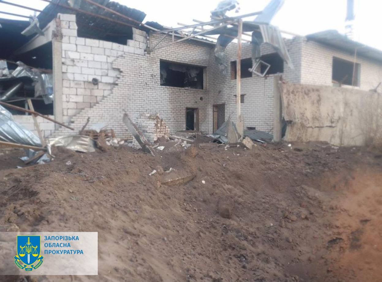Вночі військові РФ обстріляли селище Комишуваха на Запоріжжі – розпочато провадження