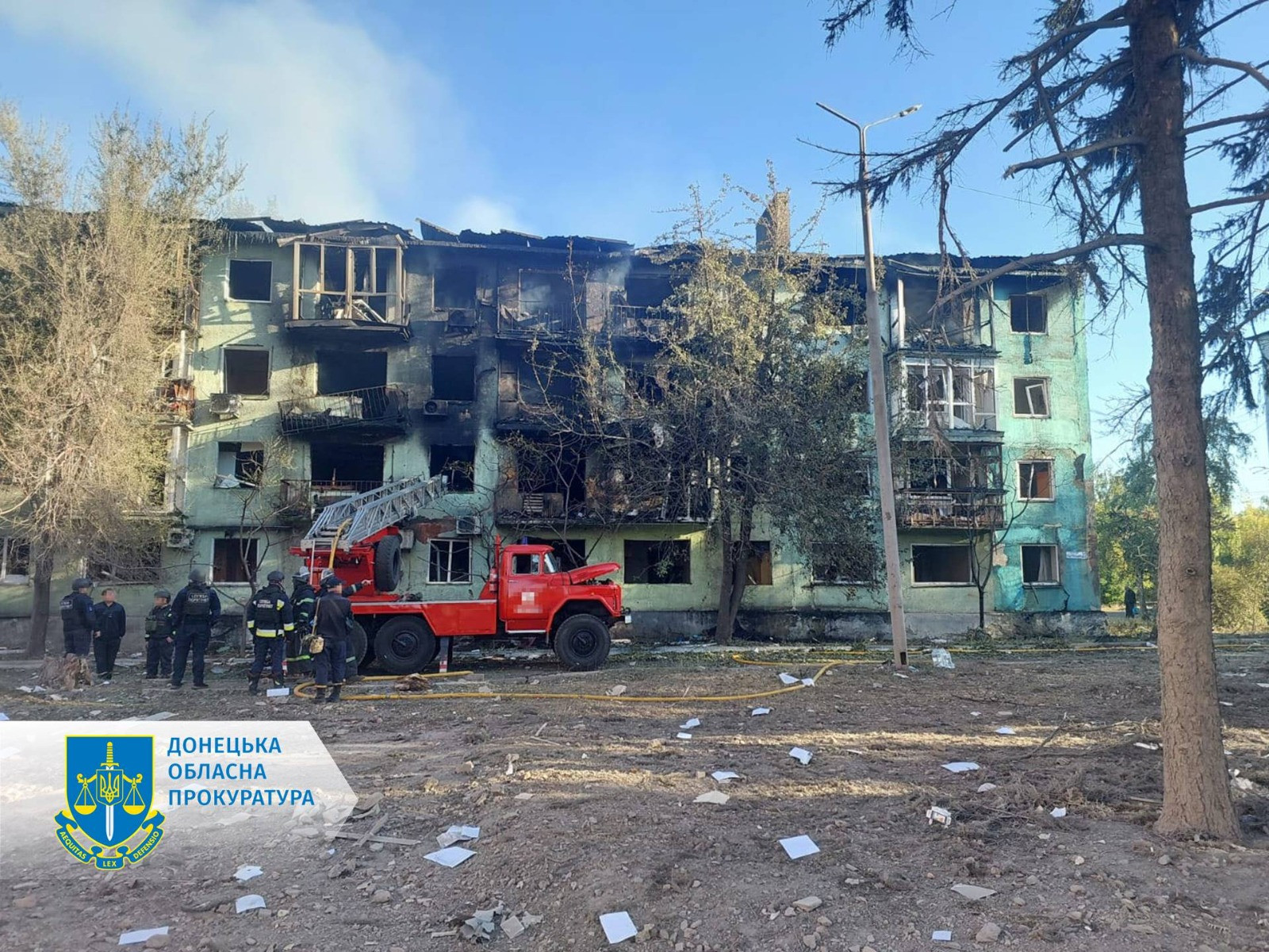 Поранено семеро мирних людей – прокурори фіксують наслідки нічної атаки рф на Добропілля