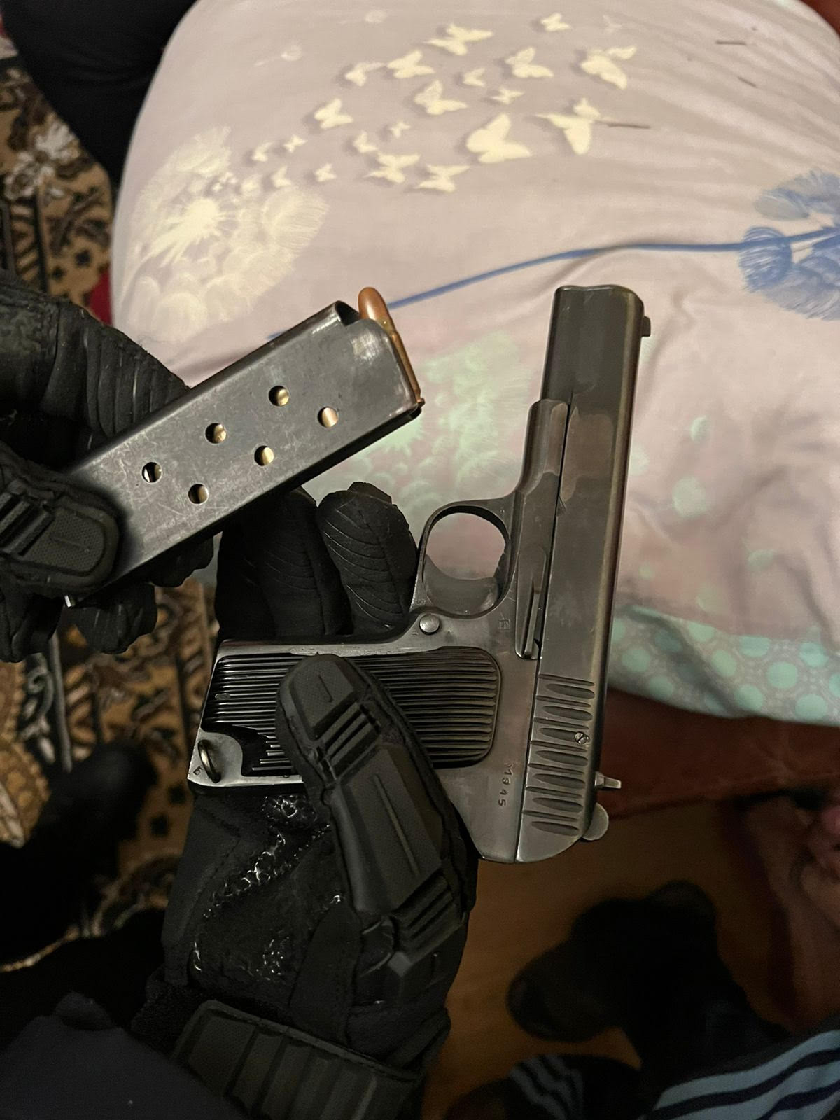 Передавав окупантам інформацію про розміщення військових та техніки ЗСУ - мешканця Києва підозрюють у державній зраді