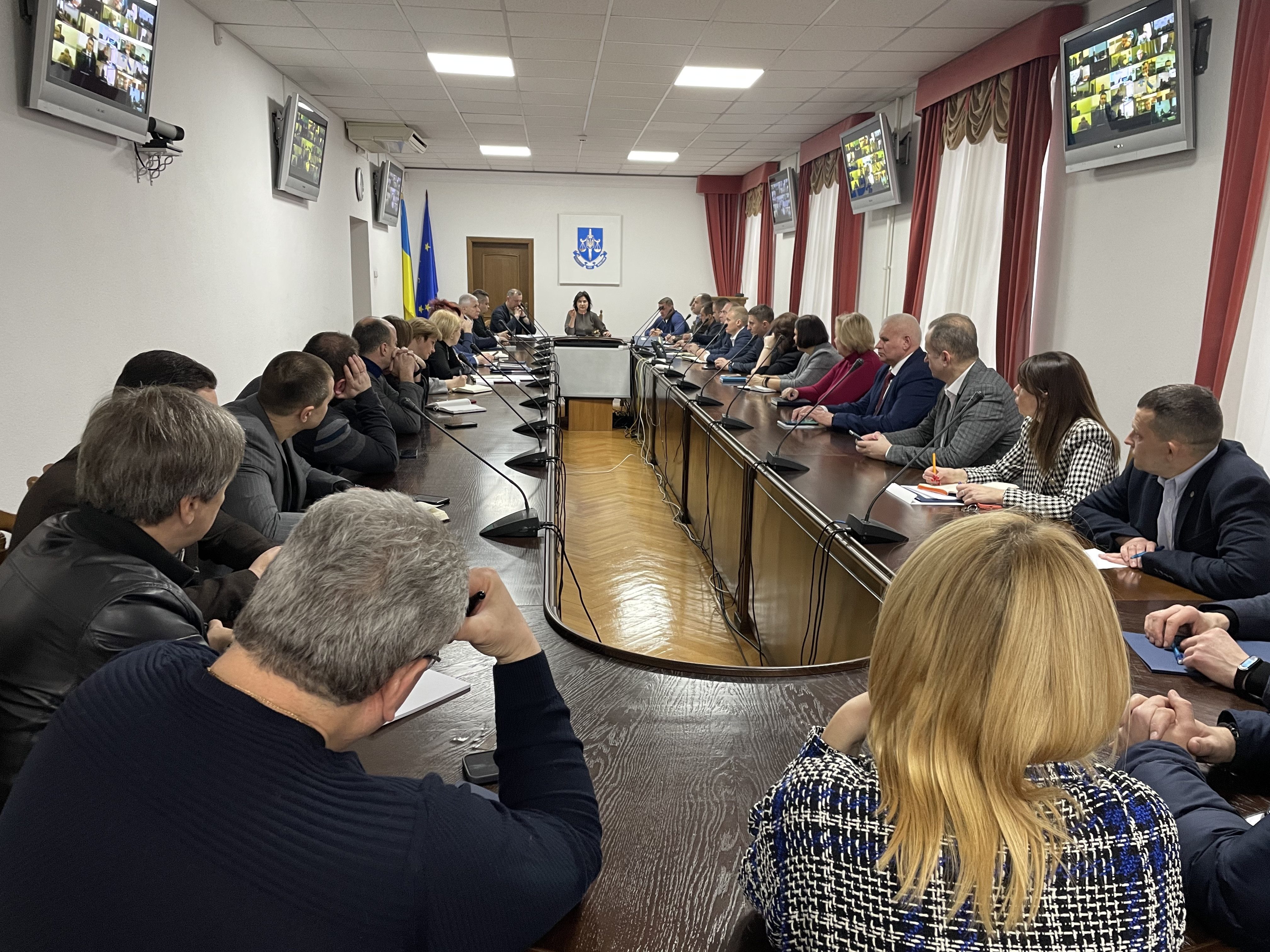 Не зраджуємо присязі, зберігаємо холодний розум, захищаємо Україну і її закони