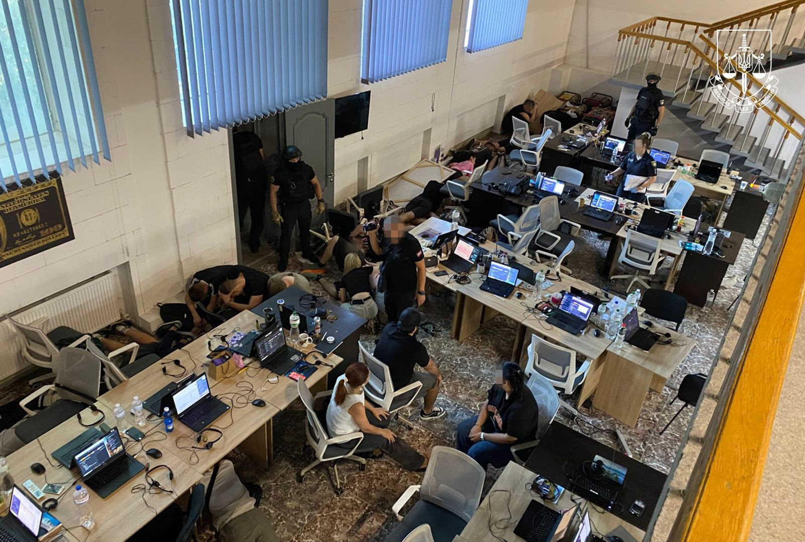 Ліквідовано транснаціональну злочинну організацію, яка ошукувала громадян Чехії через мережу шахрайських кол-центрів