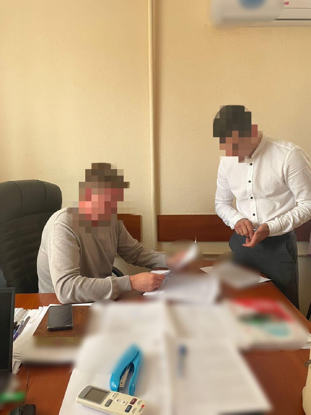 Понад 830 тис грн збитків при закупівлі самоскида – підозрюються перший заступник міського голови та головний спеціаліст