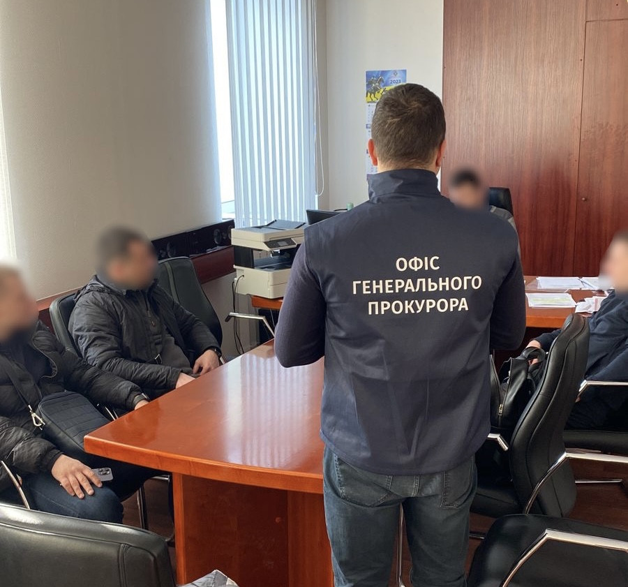 Викрито злочинну організацію, яка шляхом шахрайства заволоділа  коштами підприємців на десятки мільйонів гривень