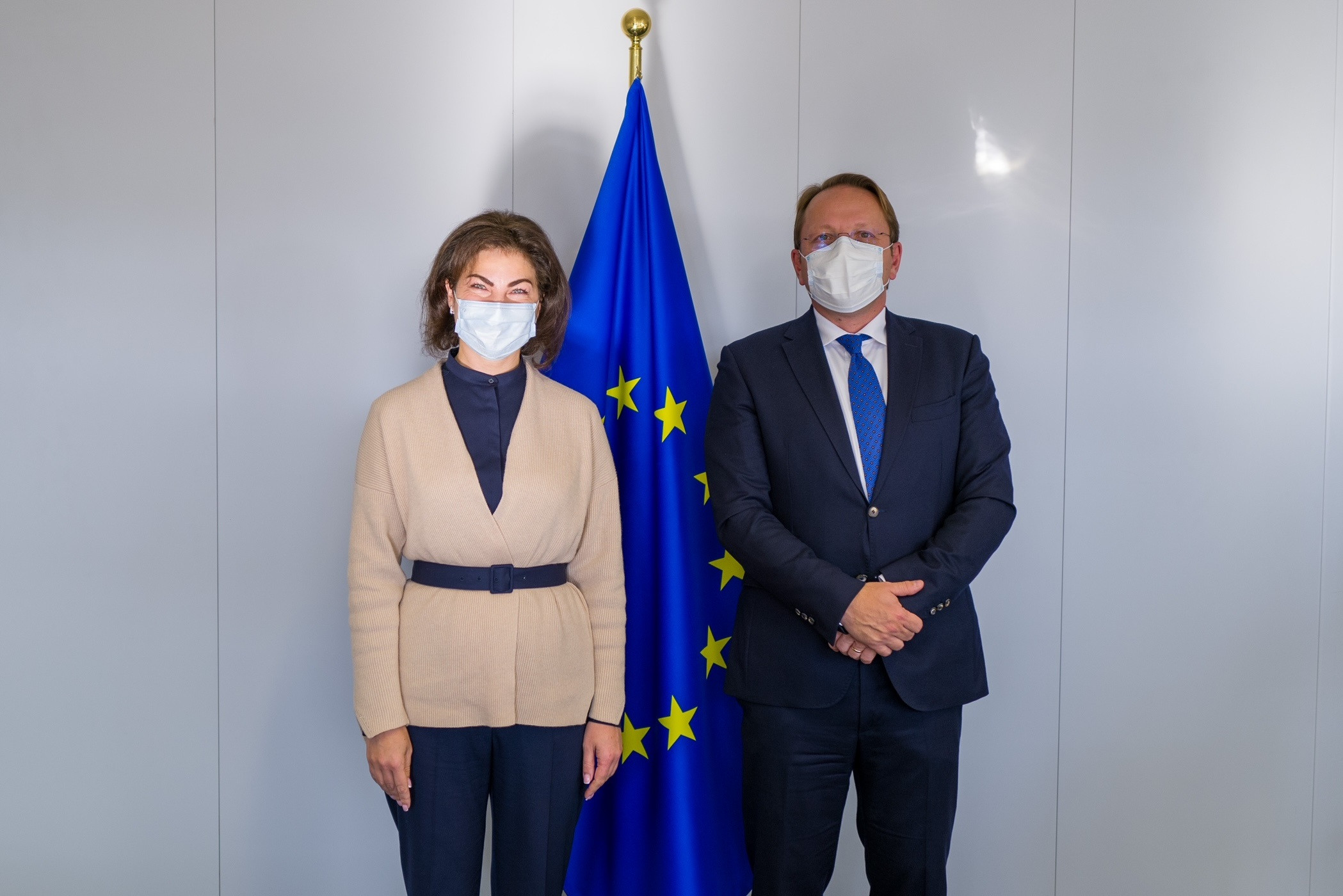 Генпрокурор зустрілася з Комісаром ЄС з питань розширення та сусідства Олівером Варгеї (ФОТО)