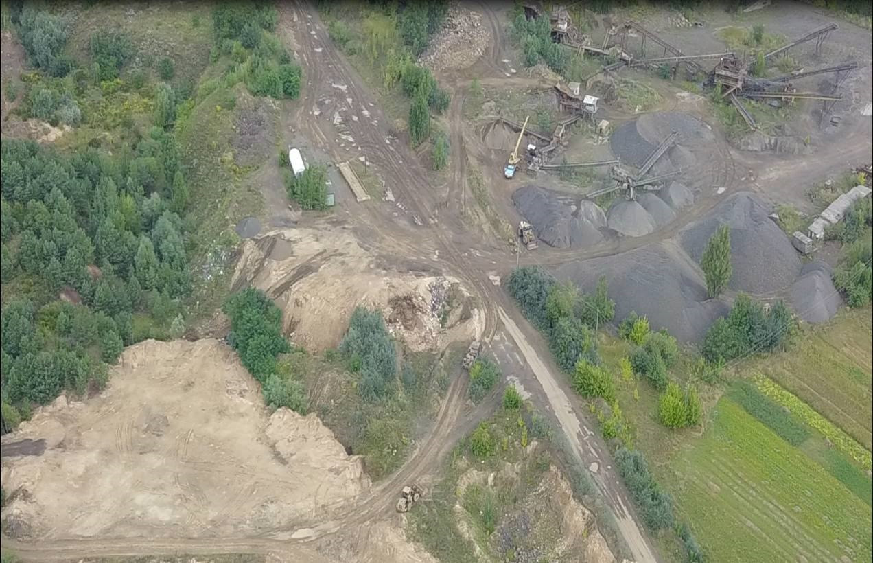 На Рівненщині директора приватного товариства підозрюють у самовільному видобуванні базальту на 43 млн грн